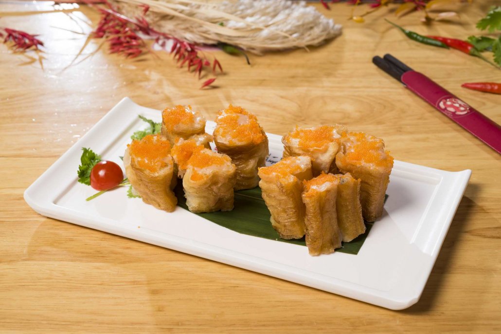 Churros chinos con tartar de gambas casero